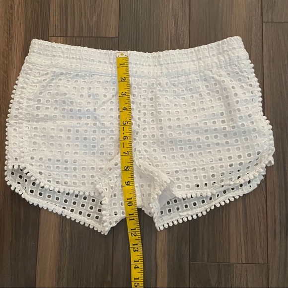 Lilly Pulitzer for Target White Eyelet Shorts - Picture 6 of 7